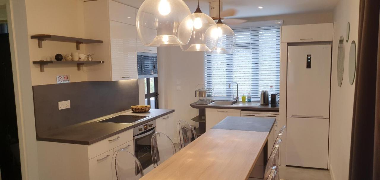 Les Cerisiers - Exclusive Beach Residence - 3 Bedroom Modern Apartment, Flic-en-Flacq Dış mekan fotoğraf